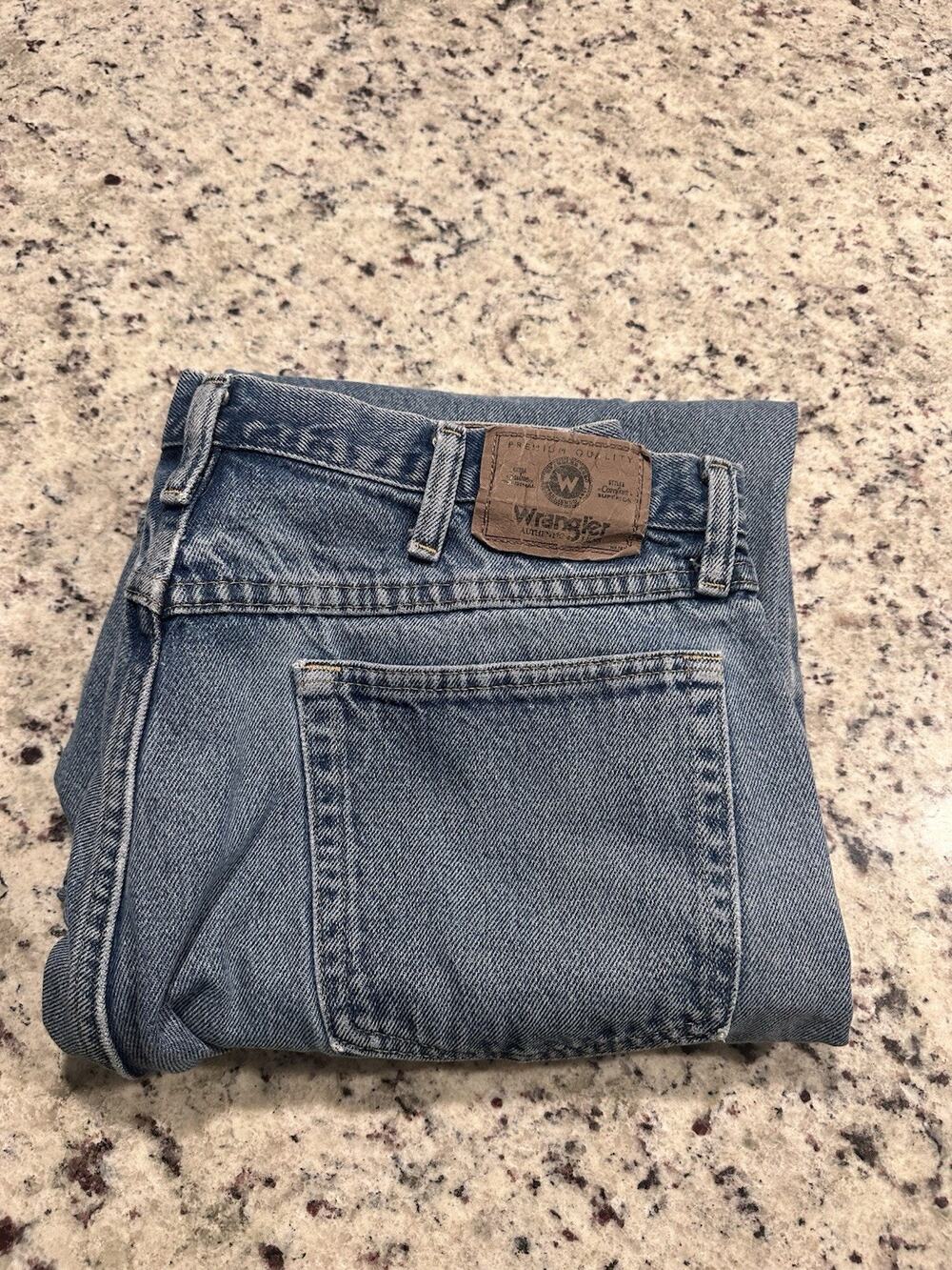 Women’s Vintage Wrangler Jeans 36x32